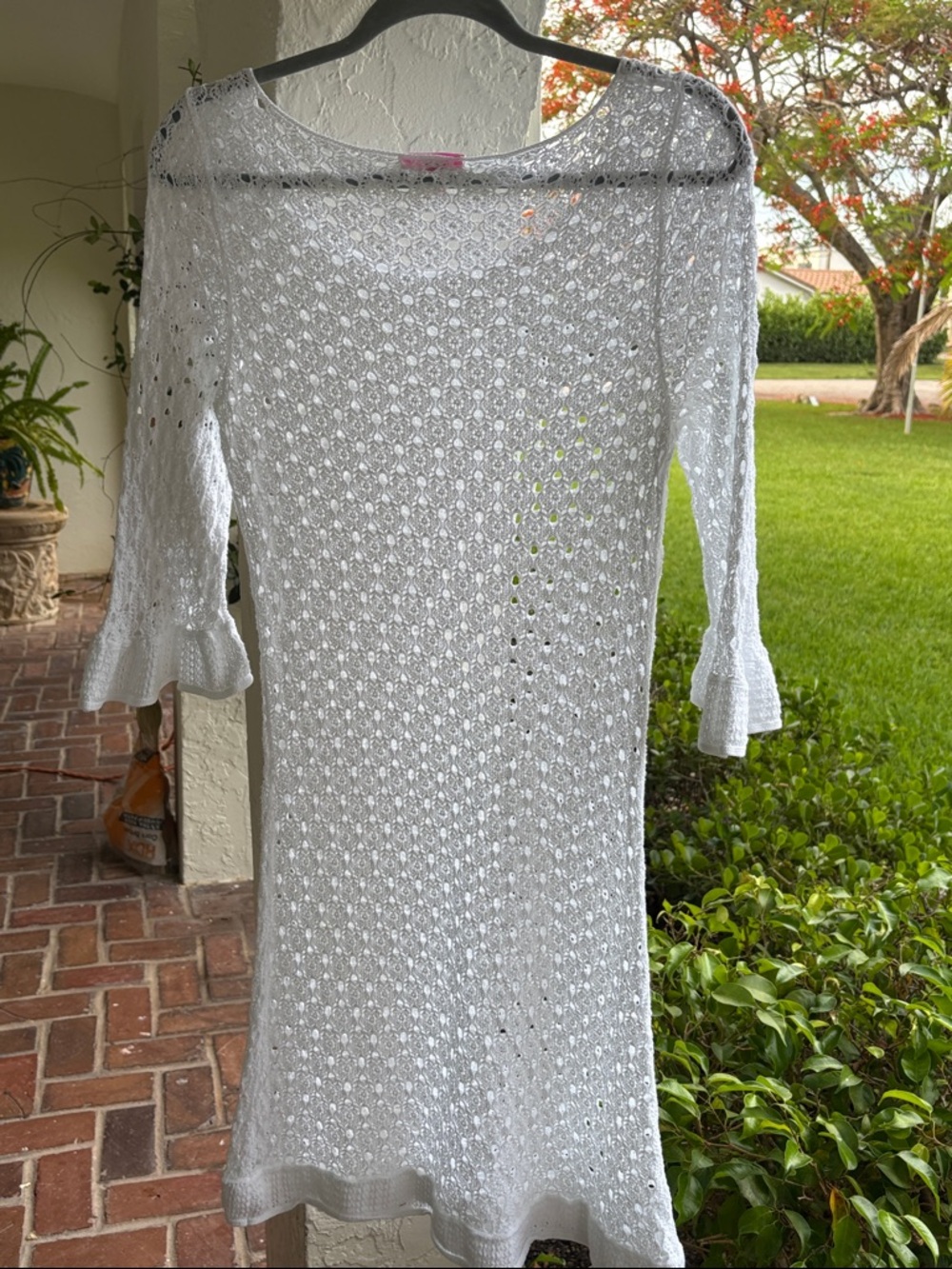 Lilly Pulitzer White Crochet Knit cover-up-100% cot with Ruffle Cuffs